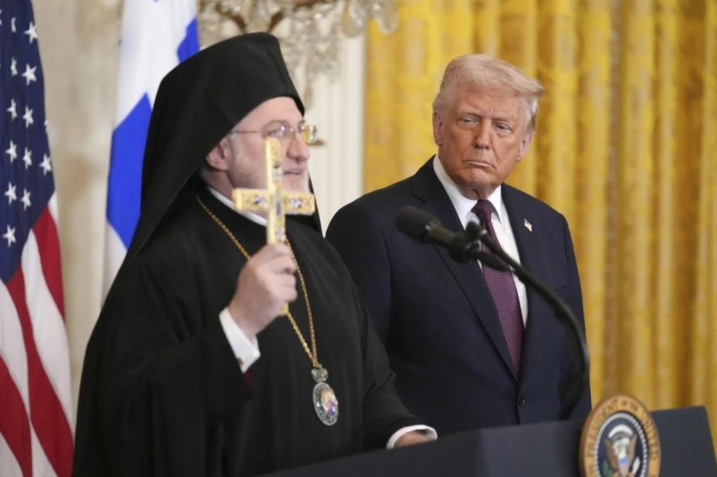 OŠTRE REAKCIJE ZBOG POREĐENJA TRAMPA SA SVETIM CAREM KONSTANTINOM: Pravoslavni vladika suočen sa osudama da preterivanje u komplimentima šteti Crkvi