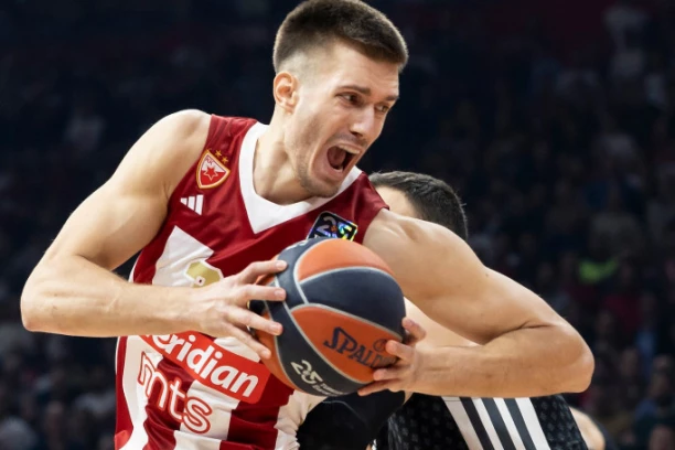 PETRUŠEV NEZAUSTAVLJIV ZA ITALIJANE: Centar se vratio u tim i gazi Virtus, ali pre svega IGRA CEO TIM