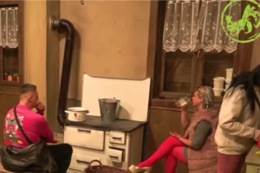 KRISTIJAN GOLUBOVIĆ NA IVICI ODLUKE: Rijaliti učesnik ne može da izabere između ove dve učesnice - ŽENA NA APARATIMA!