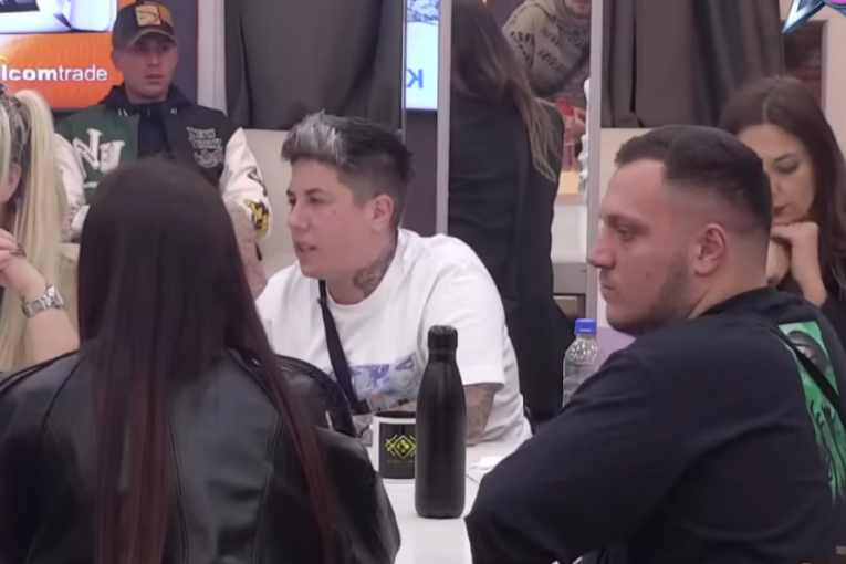 Stefani Grujić i Jovana Tomić Matora