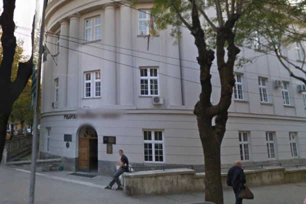 OGLASIO SE PRAVNI TIM SAVETA ZA MONITORING: Uredba o finansiranju univerziteta i fakulteta apsolutno u skladu sa Ustavom i zakonom!