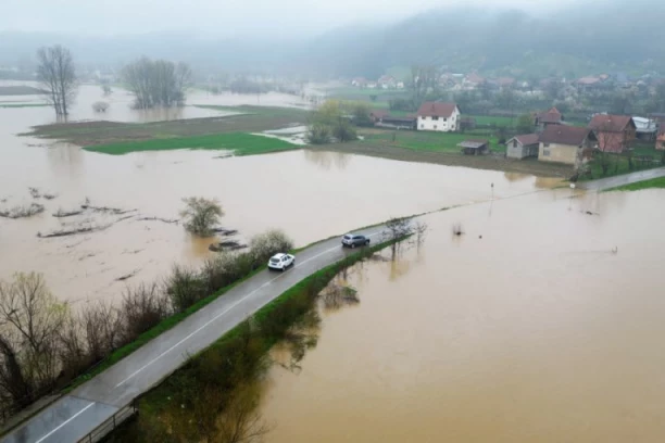VODOSTAJ REKA U SRBIJI U PORASTU! Usijali se telefoni spasilaca, građani non-stop zovu!