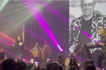 HITNO PREKINUT KONCERT TANJE SAVIĆ! Pojavila se slika Saše Popovića, pevačica se RASULA u komade, pa mu se obratila POTRESNIM REČIMA! (VIDEO)