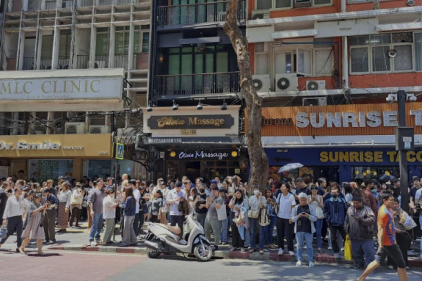 SAMO OD GLEDANJA SNIMKA ĆE VAS STOMAK ZABOLETI OD MUKE: Pogledajte šta su uradili građani usred razornog zemljotresa (VIDEO)