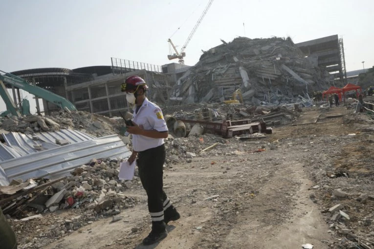 ZEMLJOTRES NA ISLANDU: Muk u zemlji, čekaju se izveštaji o šteti i povređenima