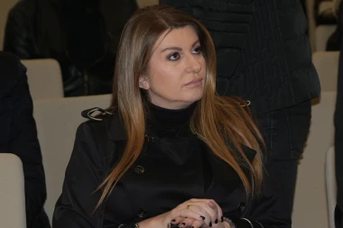 POTRESNO SAOPŠTENJE VIKI MILJKOVIĆ O POKOJNOM BRATU: Pevačica objavila OPROŠTAJNO PISMO, otkrila sve o SAHRANI! (FOTO)