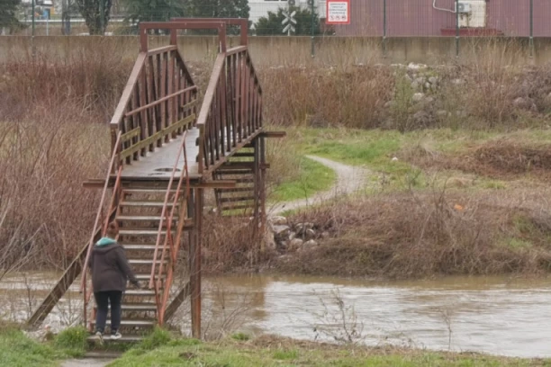 BANJALUKA PRED HAOSOM! Kiša i bujica ugrozile delove grada! Narod uplašen, kuće mogu braniti SAMO DO OVOG DANA