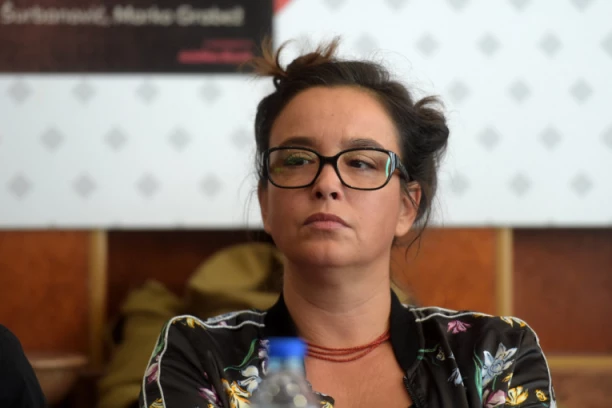 KATARINA ŽUTIĆ PONOVO SOLO! Glumica potvrdila kraj ljubavi posle više od 10 godina: "NEMAM VIŠE PARTNERA"!