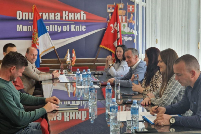 SSS nastavlja sa svojim aktivnostima - poseta opštini Knić