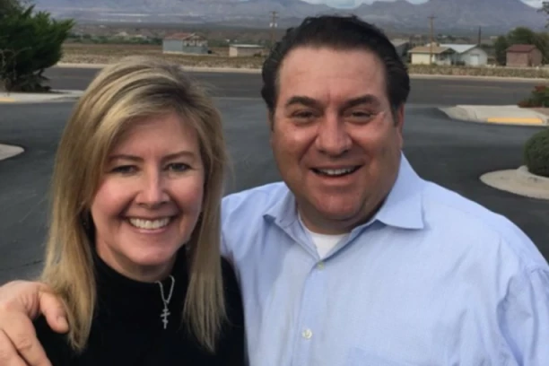 OVO JE SUPRUGA NOVOG AMERIČKOG AMBASADORA U SRBIJI! Suzan je federalni sudija, a Mark je uvek pričao da je ponosan na nju!