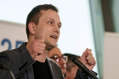 "SRAMOTA!" Novi premijer Grenlanda uputio poruku Vašingtonu