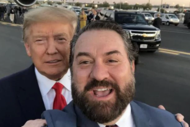 "SVI SU SE ČUDILI ŠTO SLAVIMO VASKRS, A JA SAM PONOSAN PRAVOSLAVAC": Evo kakav stav o Kosmetu ima Trampov čovek za Srbiju