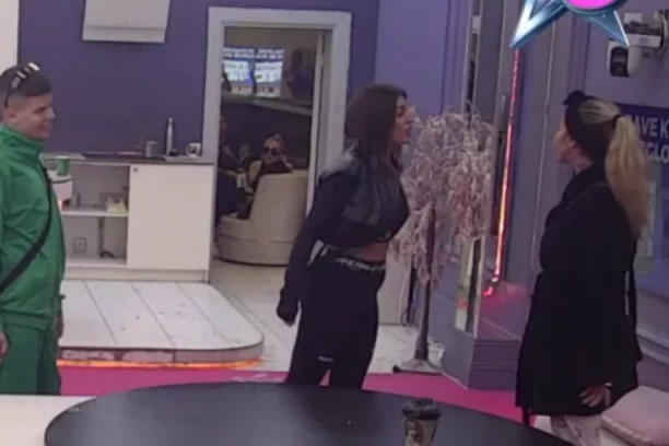 ENA ČOLIĆ NE VADI SITU I MALU NORU IZ USTA: Urniše Aneli gnusnim UVREDAMA, još jedna TUŽBA u najavi?!