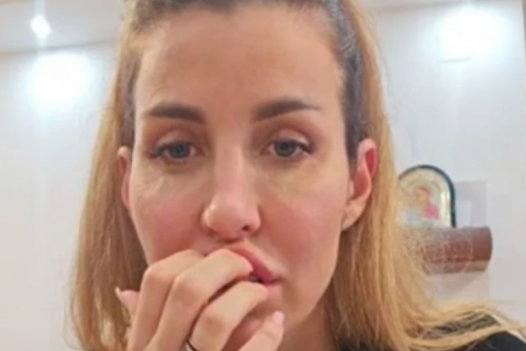 Jelena Radanović bez šminke