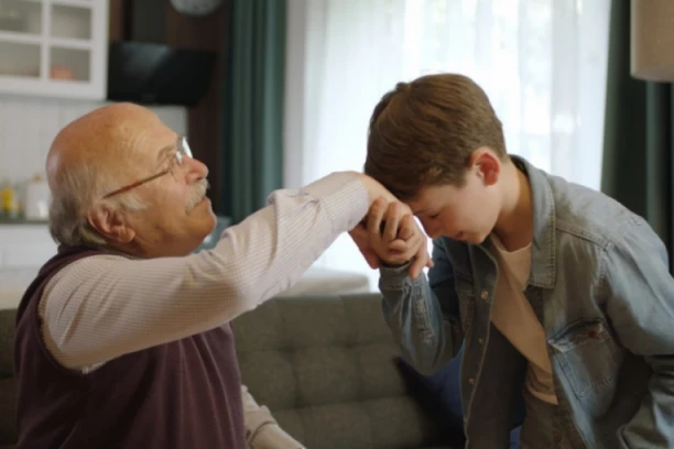 KAKO SE ČESTITA RAMAZANSKI BAJRAM: Ovako treba pozdraviti i otpozdraviti na današnji dan