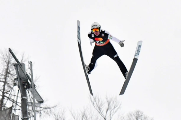 NESTVARAN LET SLOVENCA ZA ISTORIJU! Domen Prevc uradio ono što niko pre njega nije (FOTO+VIDEO)