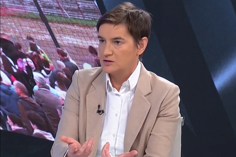 BRNABIĆ O NAPADU NA DEKANKU NATALIJU JOVANOVIĆ: "Napala ju je gospođa čija je unuka student tog fakulteta"!