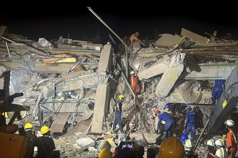 ZAR OPET OVDE? Užasno jak zemljotres jačine 7,7 stepeni prestravio stanovnike! Izdato upozorenje da se sprema KATASTROFA