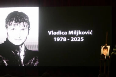 GOVOR ZBOG KOG SU SVI ZAVRŠILI U SUZAMA: Prijatelj rođenog brata Viki Miljković se OPROSTIO najpotresnijim rečima od njega! (VIDEO)