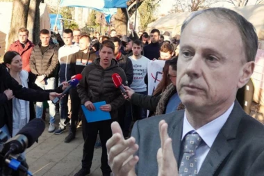 KAD ĆEMO NASTAVITI DA STUDIRAMO? Rektor Đokić i dekani se OPET NISU POJAVILI na razgovoru sa studentima koji žele da uče!