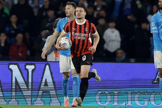 PODATAK ZA NEVERNE TOME: Luka Jović ušao u istoriju Milana! Srbin se našao u društvu Ševčenka, Inzagija, Van Bastena i ostalih legendi!