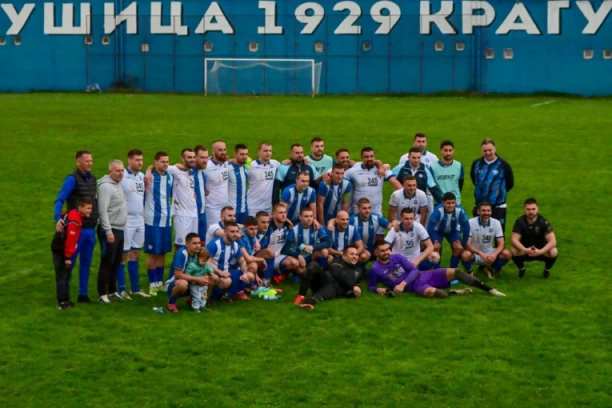 GRADSKI DERBI OPRAVDAO OČEKIVANJA: Fenomenalna slika na terenu, ali i tribinama!