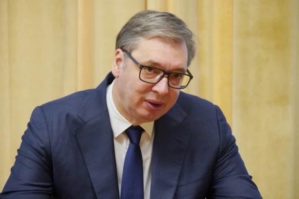 VUČIĆ SE OGLASIO VIDEO PORUKOM! Saopštio narodu bitne vesti i poručio: "Važnije od svega je da budemo jedinstveni"!