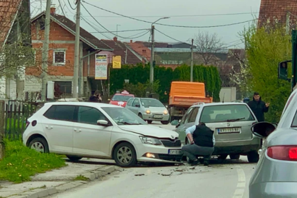 STRAVIČAN UDES KOD ČAČKA! Saobraćaj u prekidu, sve stoji! (FOTO)