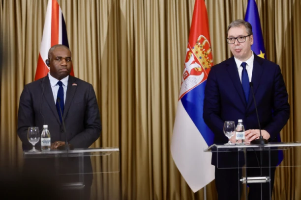 VUČIĆ S DEJVIDOM LAMIJEM: Srbija će uvek poštovati Dejtonski sporazum! Pokazali smo kako se zrelošću čuva mir i stabilnost u zemlji!