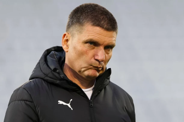 BLAGOJEVIĆ U  VELIKOM PROBLEMU! Neće moći da računa na ključne igrače?