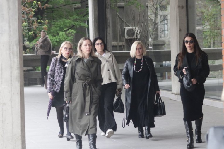Suđenje po tužbi porodice ubijene devojčice Adriane Dukić