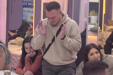 GASTOZ IZGOREO ZBOG VEZE SA ANĐELOM, SVE SE DOGODILO UŽIVO U PROGRAMU! Zbog jednog poteza mu PALA ROLETNA, više ne može da ćuti!