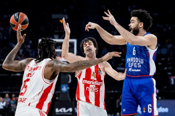 PARTIZAN JE EVROPSKA KOŠARKA! Igrač Efesa pecnuo Zvezdu Meridianbet pred meč!?