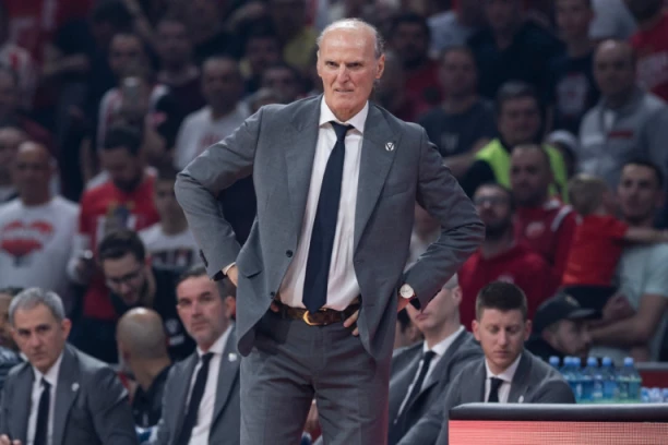 DUŠKO IVANOVIĆ ŽELI SJAJNOG ŠUTERA ZVEZDE MERIDIANBET! Virtus odlučan u nameri da napravi FENOMENALAN TIM!