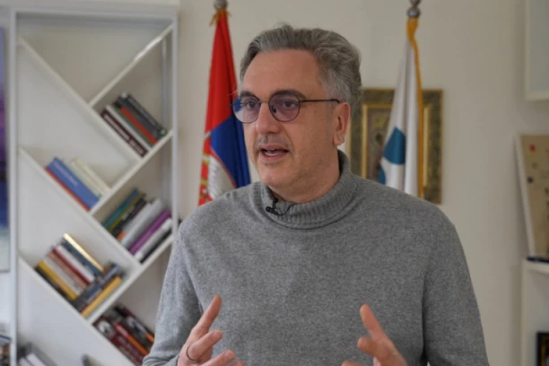 PKS na vezi sa Ambasadom SAD zbog novih carina, u ponedeljak hitan sastanak sa izvoznicima