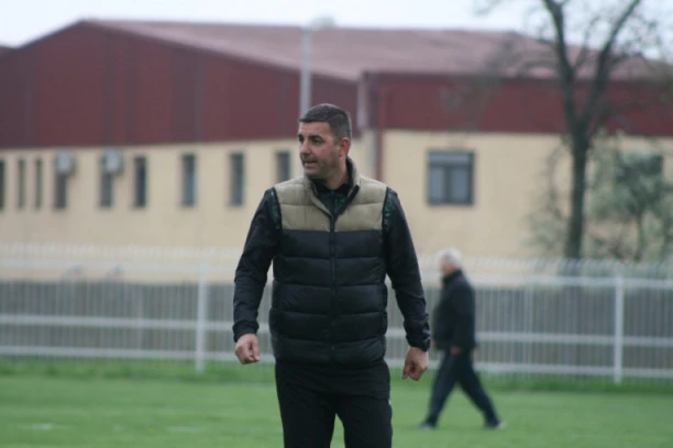 SRPSKA LIGA JE JAKO BLIZU: Šef struke Zemljak je odlično spremio tim za nastavak sezone!