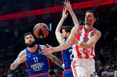 ODLIČAN POČETAK ZVEZDE MERIDIANBET! Mekintajer i Petrušev vode glavnu reč!