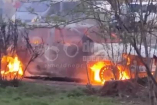 STRAVIČNI PRIZORI U RODNOM GRADU ZELENSKOG - SVE JE RAZORENO! Rusi raketama uništavaju Krivi Rog! (VIDEO)