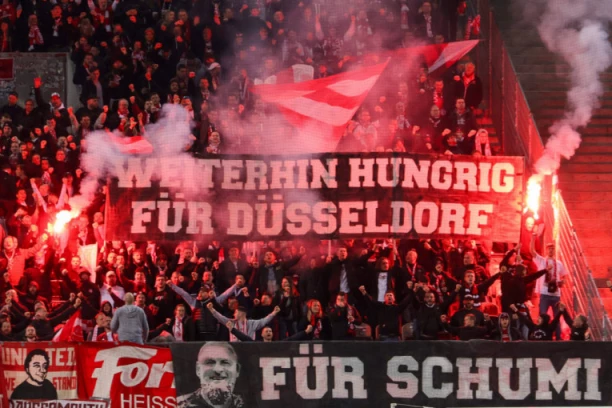 ŠOKANTAN PERFORMANS NAVIJAČA U NEMAČKOJ: Prizivali Lucifera tokom utakmice?!