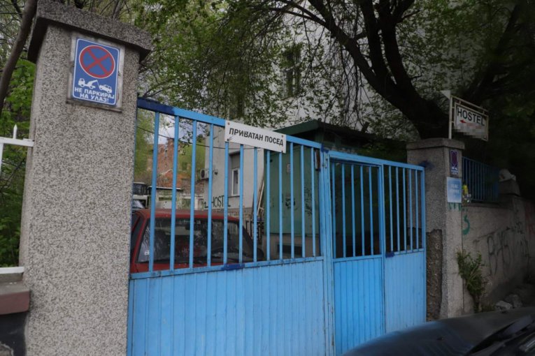 Hostel gde su uhapšeni blokaderi