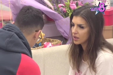 ENA ČOLIĆ DOBILA ŠUT-KARTU NAKON DIVLJE VRELE AKCIJE! Peja je urnisao u krevetu, a onda se obistinila njena najgora NOĆNA MORA!