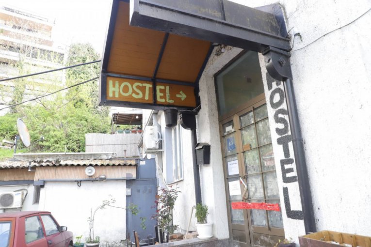 Hostel gde su uhapšeni blokaderi