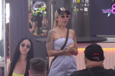 OPŠTI HAOS U ELITI: Pljušte UVREDE na sve strane - Ahmićeva ZANEMELA od ŠOKA! (GALERIJA)