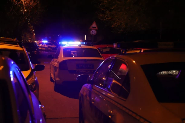 2 MOGUĆA SCENARIJA PUCNJAVE NA ČUKARICI: Utvrđuje se da li je opomena ili smotani pucač!