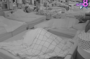 DRMA, DRMA, LJULJA, UDARA MALI PEJA KAO STRUJA! Ena Čolić se prepustila STRASTIMA!