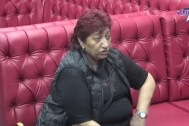 RADI VASIĆ SE VRATIO KARCINOM DOJKE: Napustila "Elitu" zbog HITNE OPERACIJE - RAK MI SE ZAKAČIO I NA PLUĆNO KRILO!