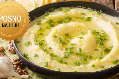 NA BLAGOVESTI SE NA TRPEZU UZ RIBU IZNOSI SKORDALIJA, JELO DUBLJEG ZNAČENJA NEGO ŠTO MISLITE: Tri tajne da praznični posni namaz bude kremast i savršenog ukusa