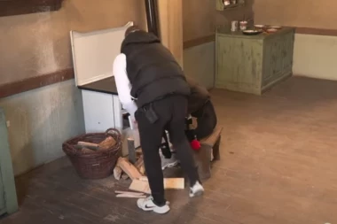 ALARMANTNO STANJE, IMANJE POČELO DA SE DIMI, UKUĆANI BEŽE NA SVE STRANE! Drama u rijalitiju, ova greška je mogla napraviti KARAMBOL!