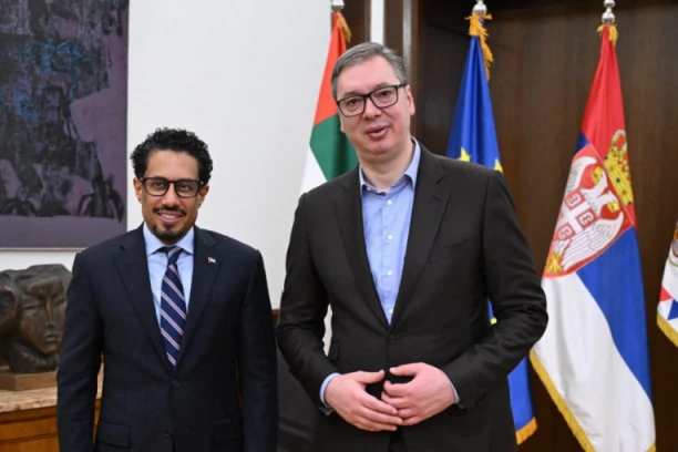 "VERUJEM DA ĆEMO DA NASTAVIMO DA GRADIMO MOSTOVE SARADNJE!" Vučić se sastao sa ambasadorom Ujedinjenih Arapskih Emirata! (FOTO)