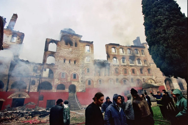 DOKLE SE STIGLO SA OBNOVOM HILANDARA: Iz ove prostorije je vatra krenula da se širi, a sumnja se da je za sve kriva jedna stvar